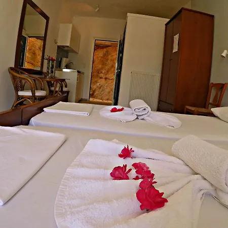 Ariadni Hotel Ksanemos