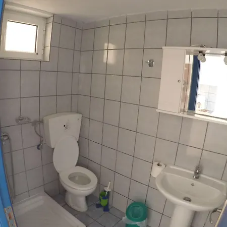 Ariadni Apartment *