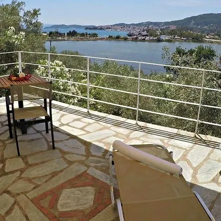 Ariadni Hotell Ksanemos