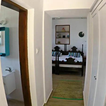 Ariadni Hotell Ksanemos